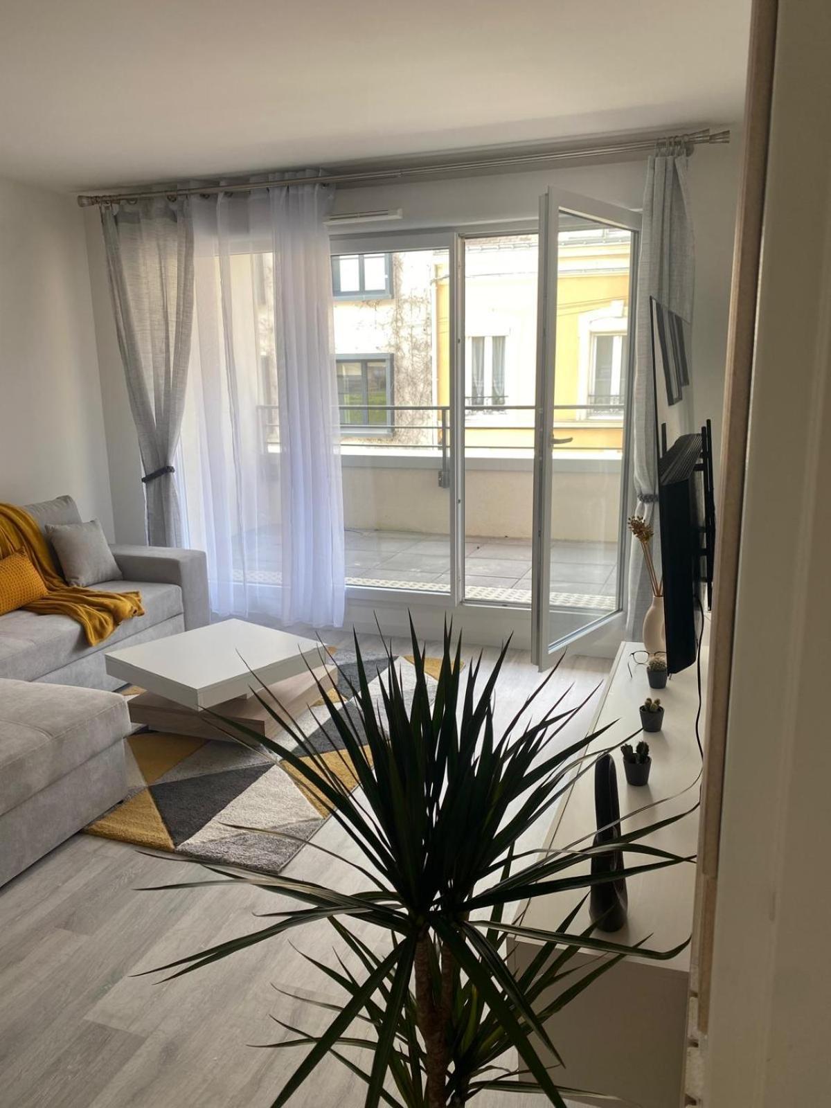 Appartement 24H Du Mans Le Mans Esterno foto